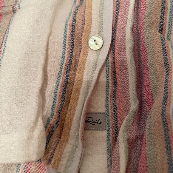 Women’s Rails Button Down - Picture 2 of 6